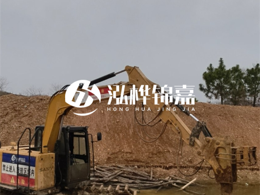 4 米防汛木樁多少根可以送貨上門？3 米松木樁 11-13 公分價(jià)格是多少？