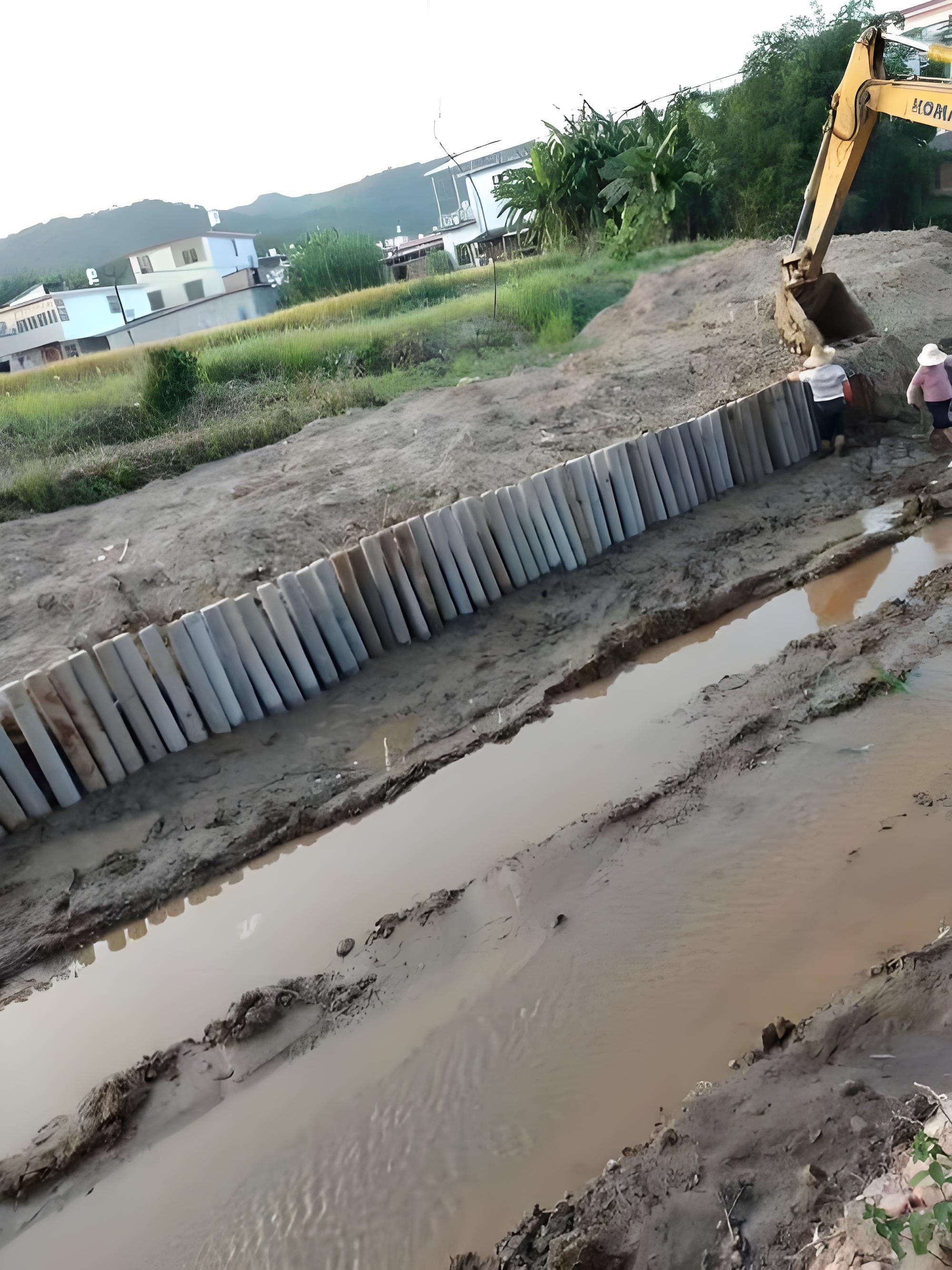 水泥樁廠家泓樺錦嘉-水泥樁在淤泥質(zhì)河床如何防沉降？