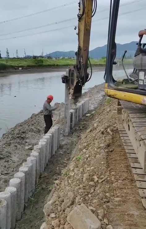 水泥仿木樁廠家泓樺錦嘉 - 打水泥樁多少錢(qián)一米？