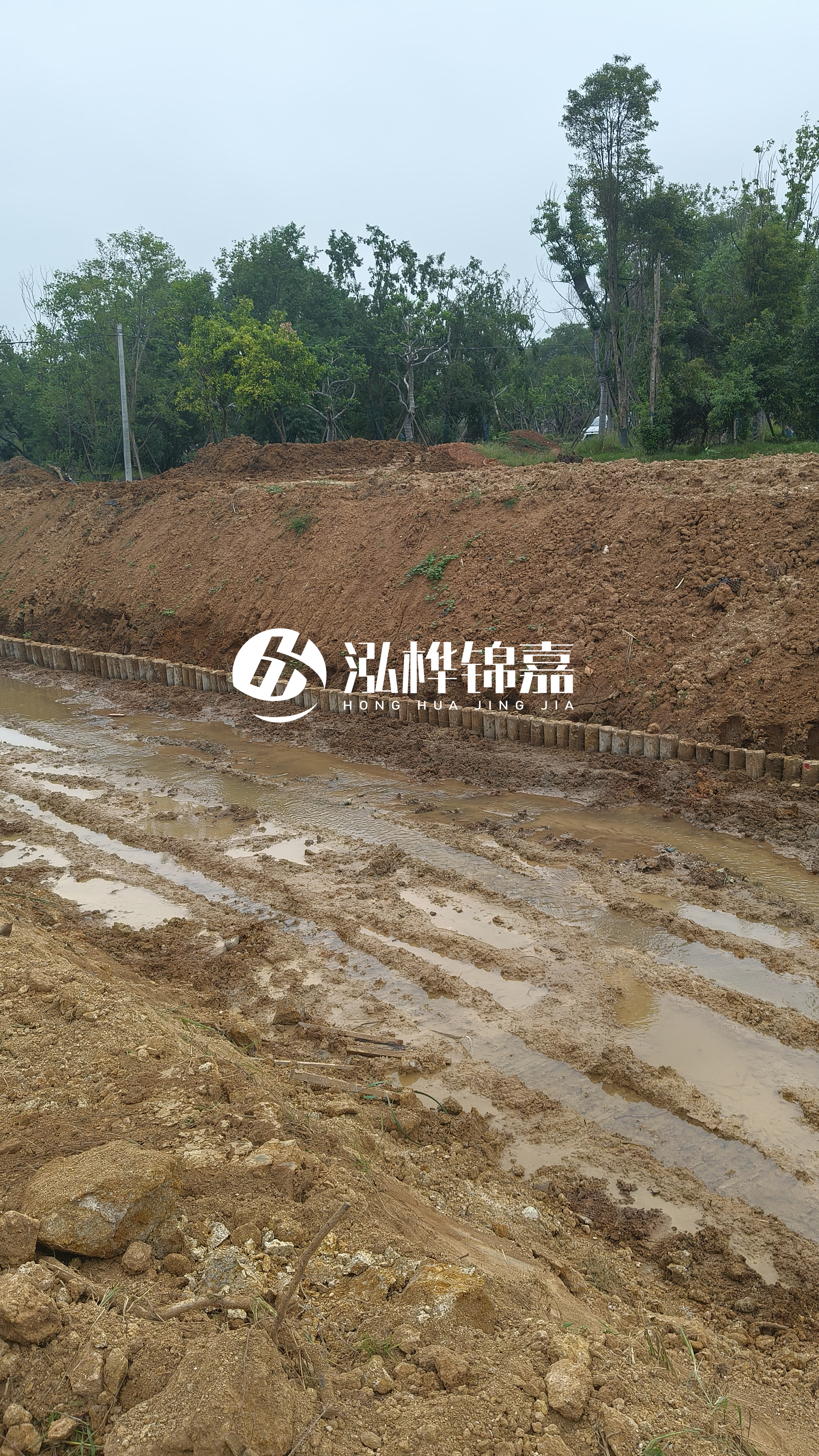 水泥仿木樁施工隊(duì)泓樺錦嘉-4米水泥樁打樁多少錢(qián)一根？