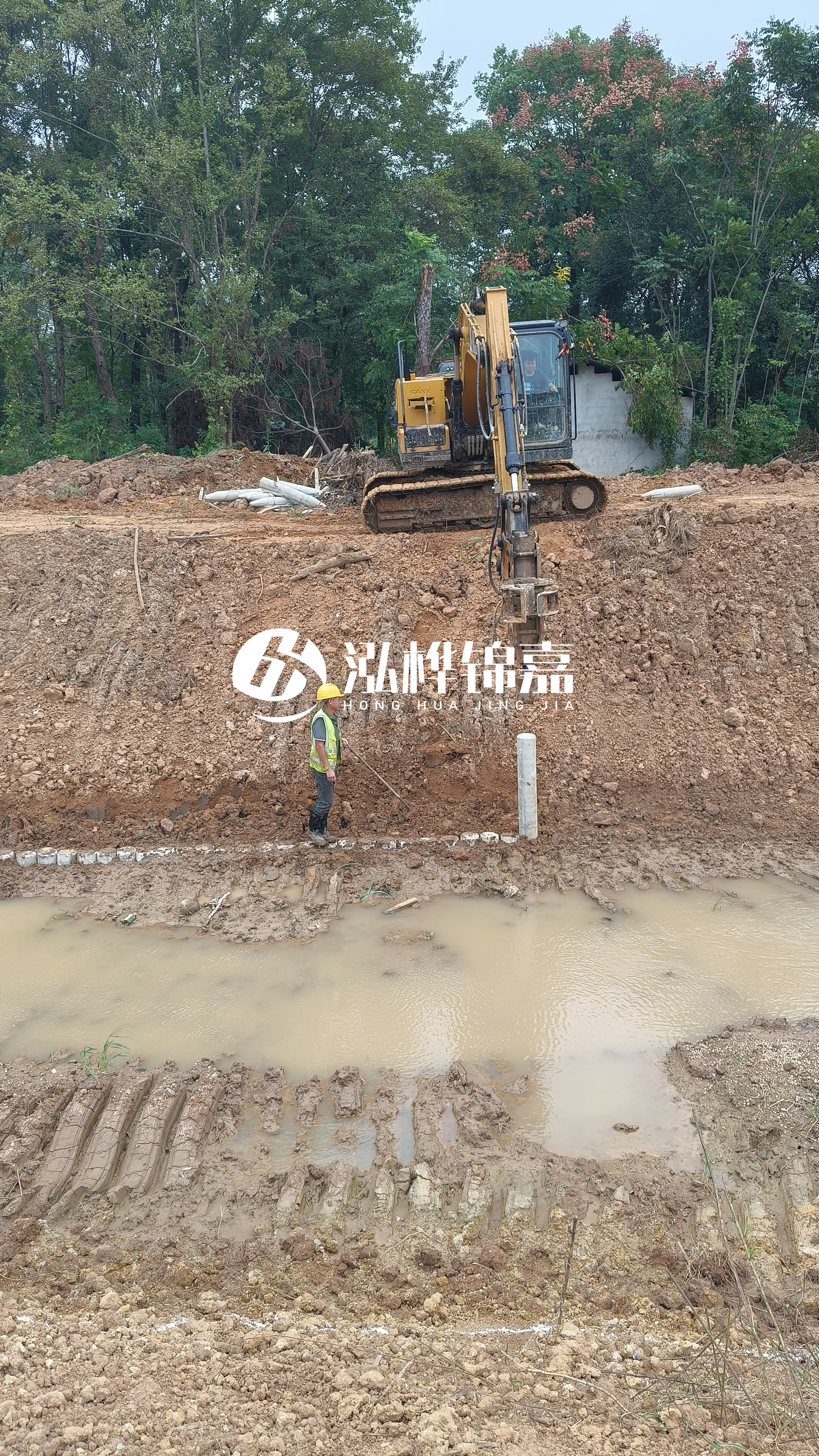 水泥仿木樁施工隊泓樺錦嘉 - 購買水泥仿木樁包安裝嗎？