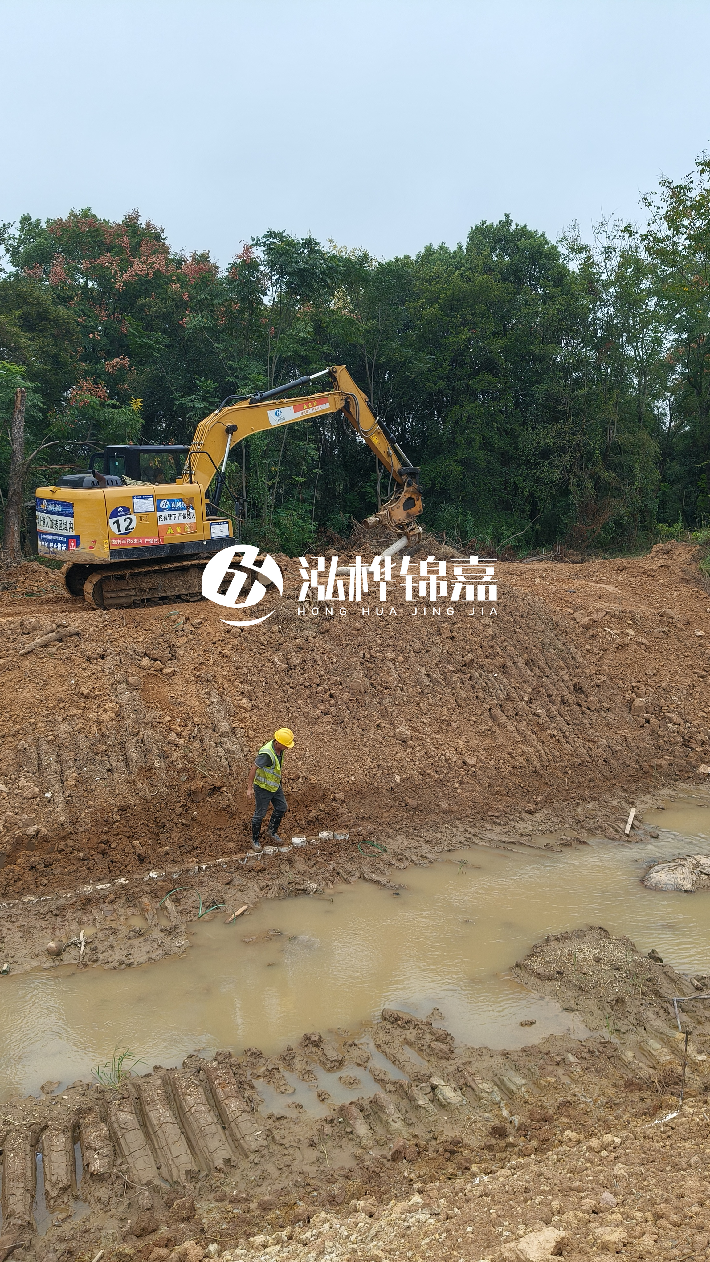 水泥仿木樁施工隊泓樺錦嘉 - 公園景觀用的水泥仿木樁一般選什么規(guī)格？