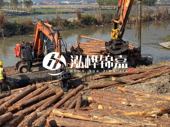 水泥仿木樁施工隊泓樺錦嘉 - 水泥樁打樁的單價是多少？